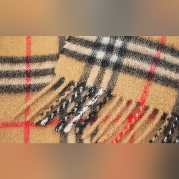 Burberry Check 100% Cashmere Scarf - Picture 3 of 6
